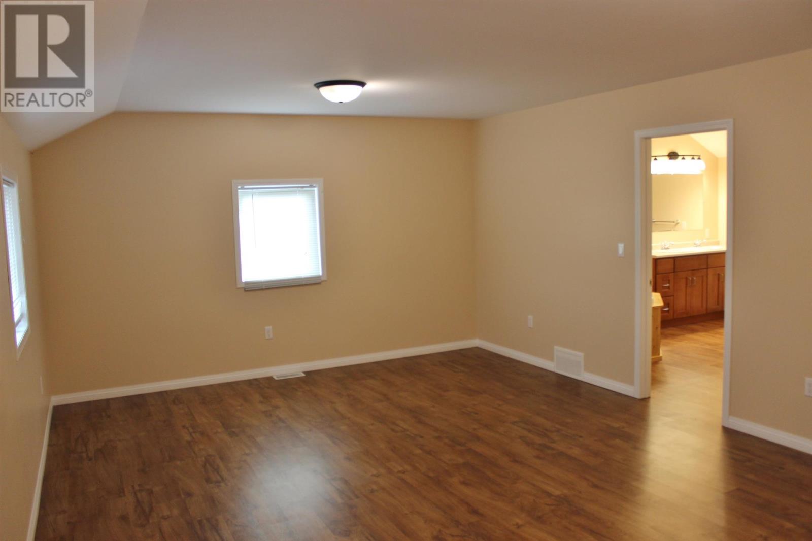 101 Queen St, Barwick, Ontario  P0W 1A0 - Photo 20 - TB251634