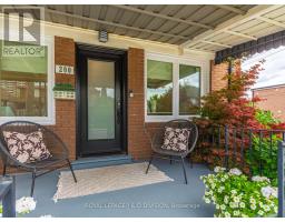 200 BELGRAVIA AVENUE, Toronto, Ontario