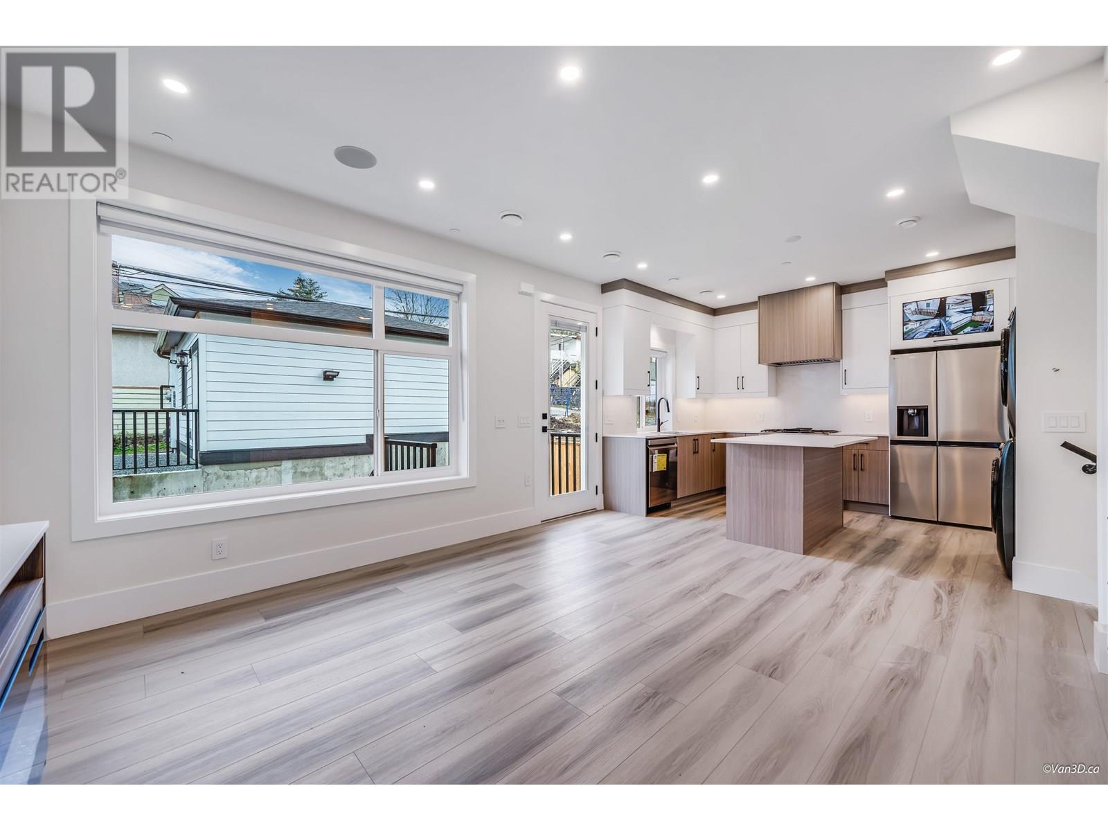 4318 Nanaimo Street, Vancouver, British Columbia  V5N 5J1 - Photo 3 - R3014204