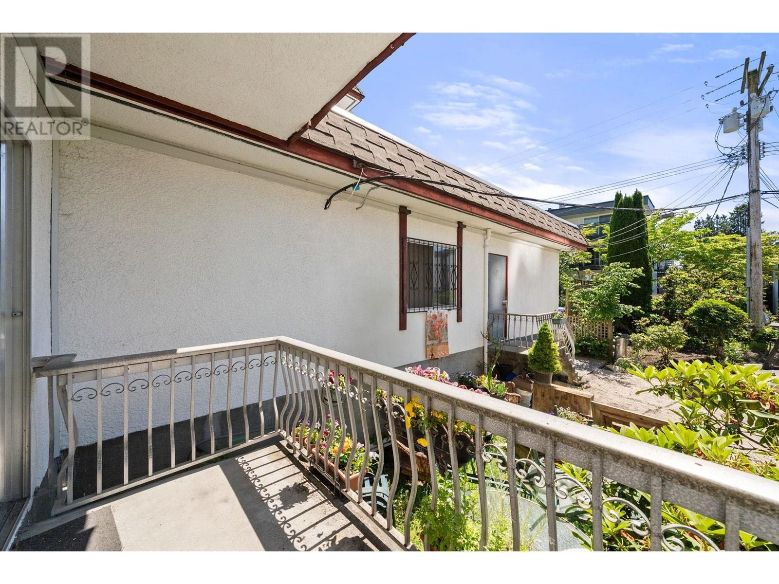 102 135 W 21st Street, North Vancouver, British Columbia  V7M 1Z2 - Photo 10 - R3014246