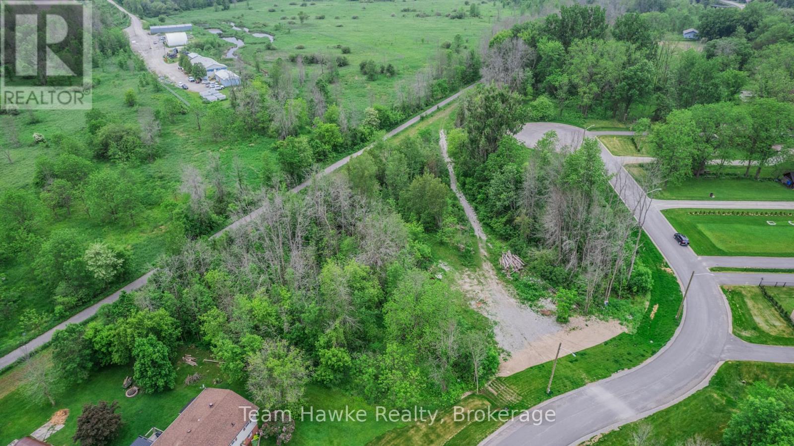 20 West Street, Severn, Ontario  L0K 1E0 - Photo 5 - S12213246