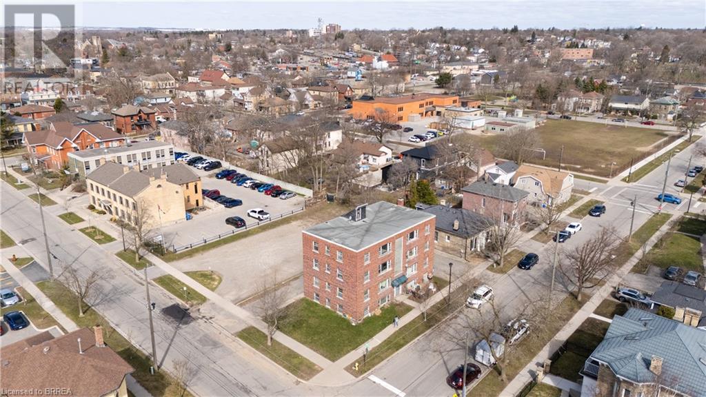 88 Charlotte Street, Brantford, Ontario  N3T 2X3 - Photo 8 - 40719902