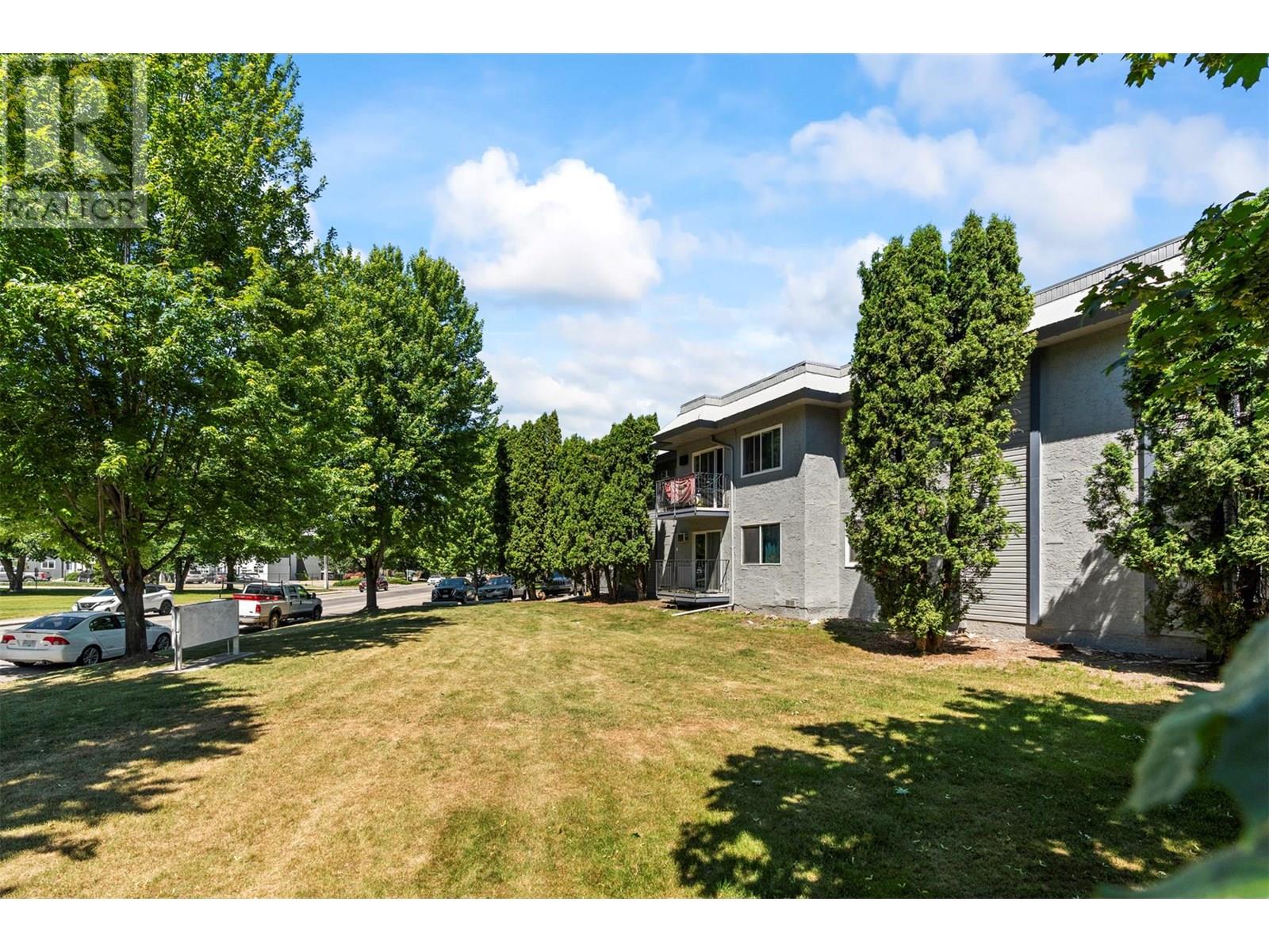 4101 Alexis Park Drive Unit# 103, Vernon, British Columbia  V1T 6H2 - Photo 3 - 10348139