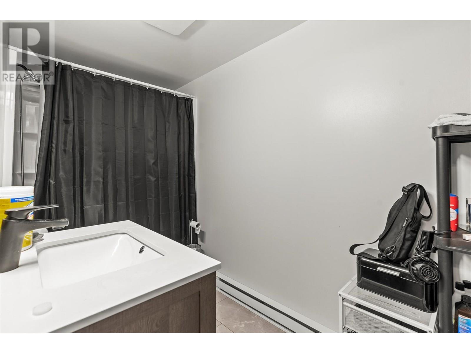4101 Alexis Park Drive Unit# 103, Vernon, British Columbia  V1T 6H2 - Photo 12 - 10348139