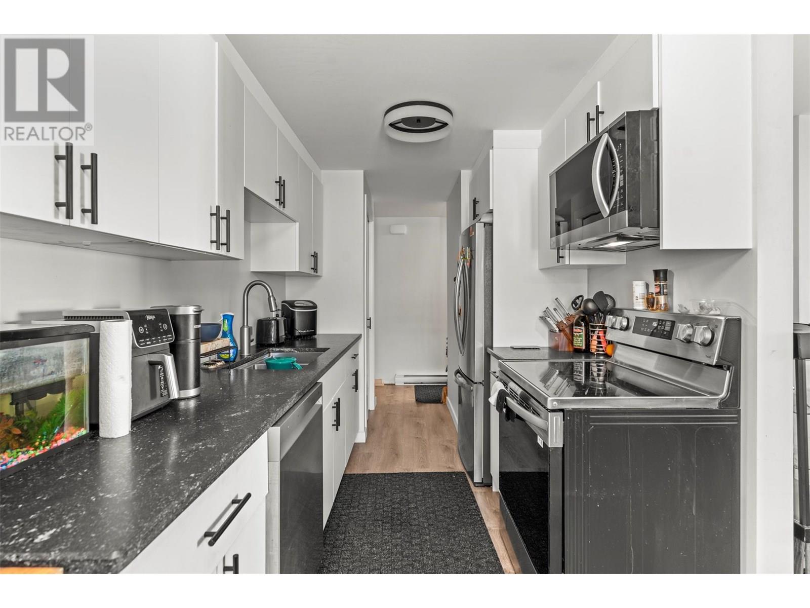 4101 Alexis Park Drive Unit# 103, Vernon, British Columbia  V1T 6H2 - Photo 6 - 10348139