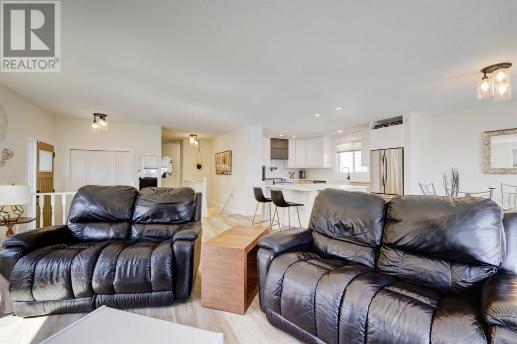 347 Ranchridge Bay Nw, Calgary, Alberta  T3G 1V5 - Photo 8 - A2225645