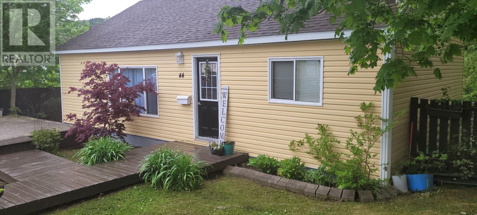 Property at 44 Wellington Street image 1
