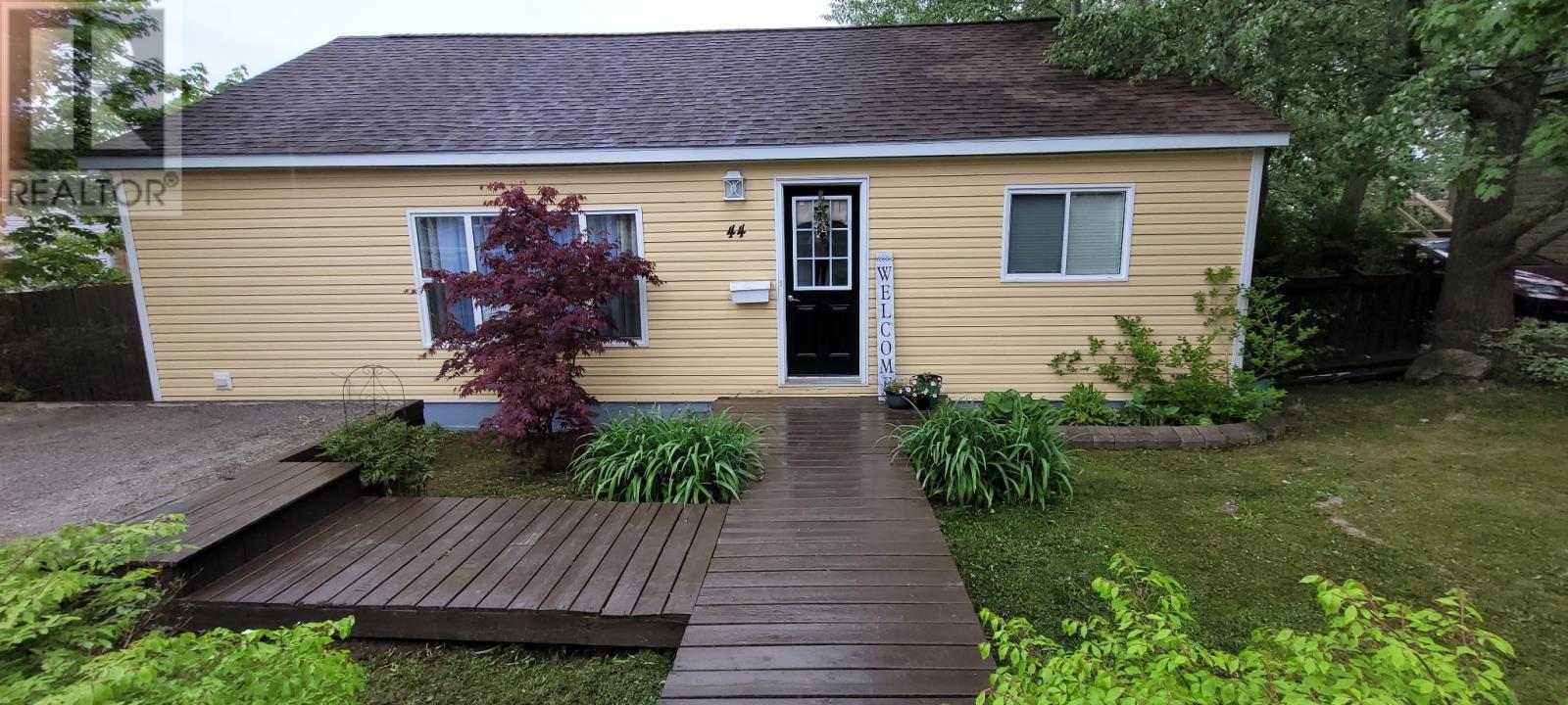 Property at 44 Wellington Street image 2
