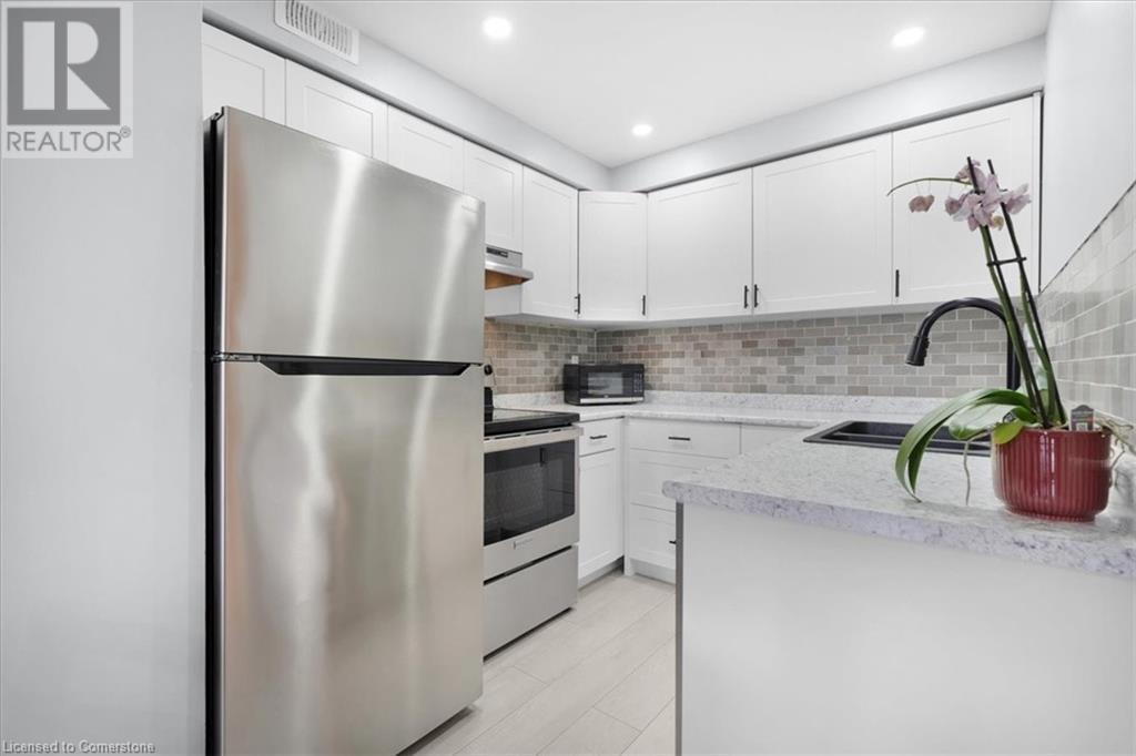 975 Warwick Court Unit# 806, Burlington, Ontario  L7T 3Z7 - Photo 11 - 40739969