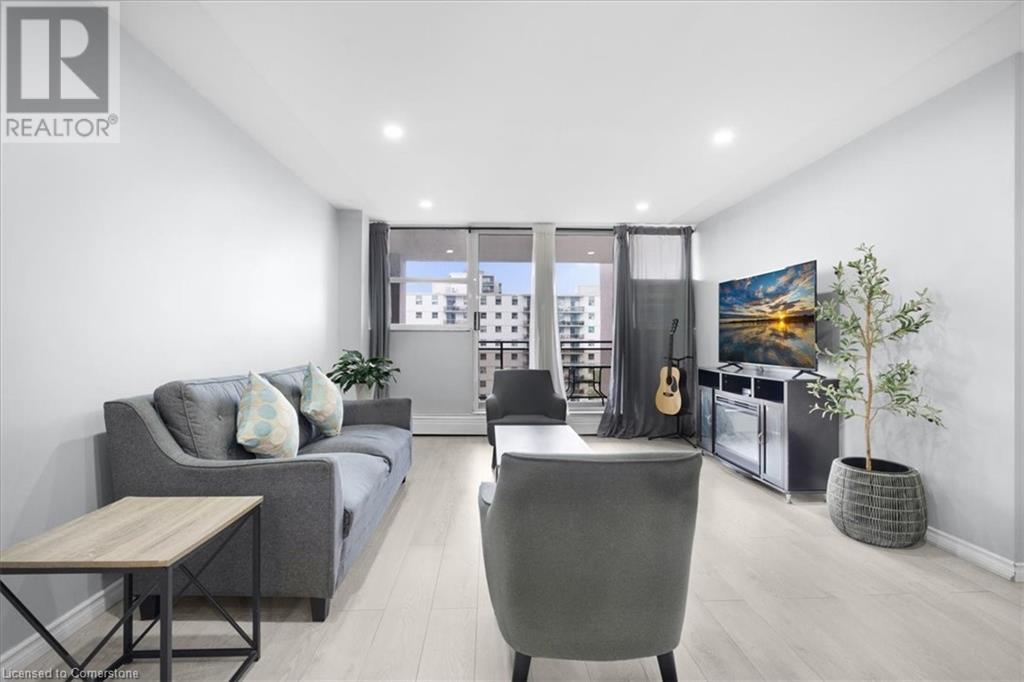 975 WARWICK Court Unit# 806, Burlington, Ontario