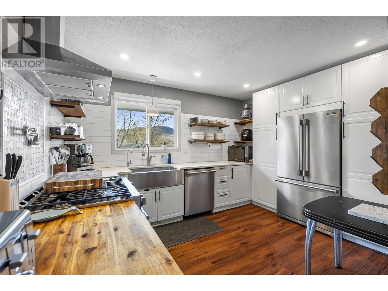 1044 Dundas Street, Kamloops, British Columbia  V2B 2T2 - Photo 11 - 10351831