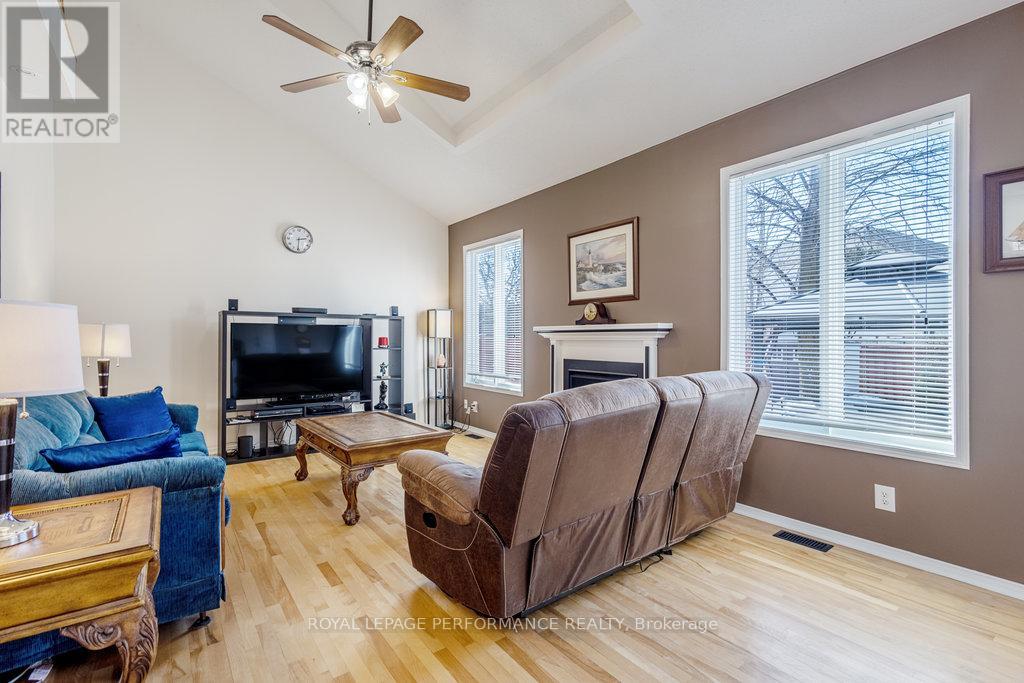 147 Grassy Plains Drive, Ottawa, Ontario  K2M 2R6 - Photo 14 - X12213212