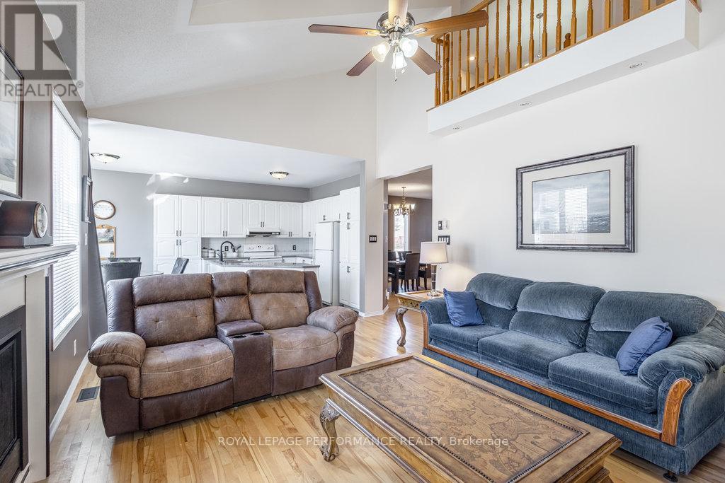 147 Grassy Plains Drive, Ottawa, Ontario  K2M 2R6 - Photo 15 - X12213212
