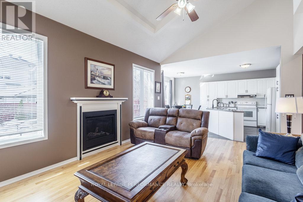 147 Grassy Plains Drive, Ottawa, Ontario  K2M 2R6 - Photo 16 - X12213212