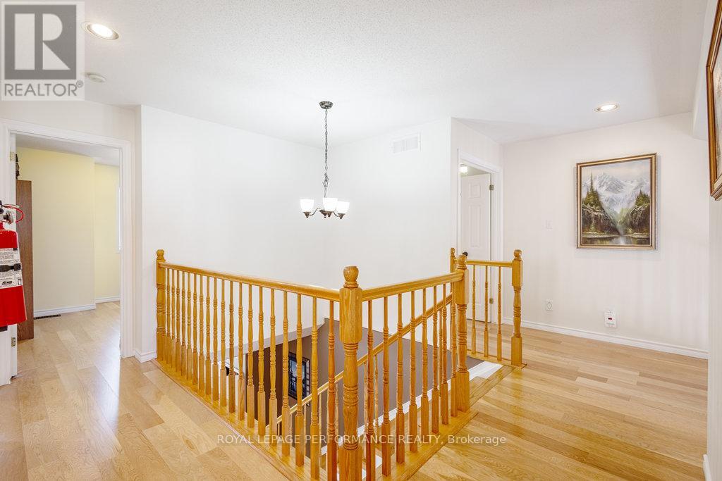 147 Grassy Plains Drive, Ottawa, Ontario  K2M 2R6 - Photo 32 - X12213212