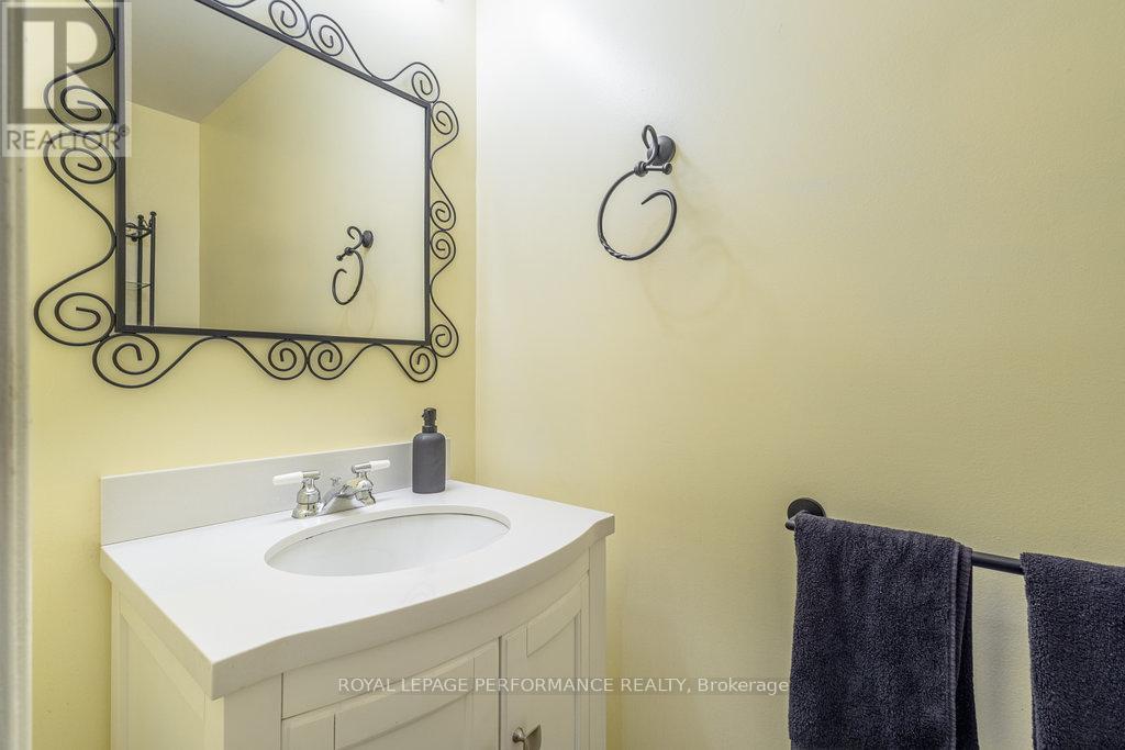 147 Grassy Plains Drive, Ottawa, Ontario  K2M 2R6 - Photo 39 - X12213212