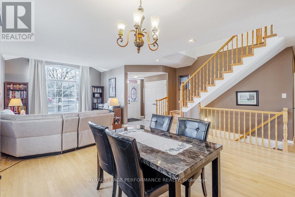 147 Grassy Plains Drive, Ottawa, Ontario  K2M 2R6 - Photo 8 - X12213212