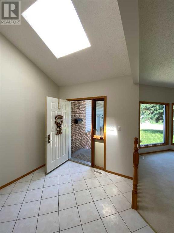 7 Fairview Close E, Brooks, Alberta  T1R 0N7 - Photo 6 - A2230007