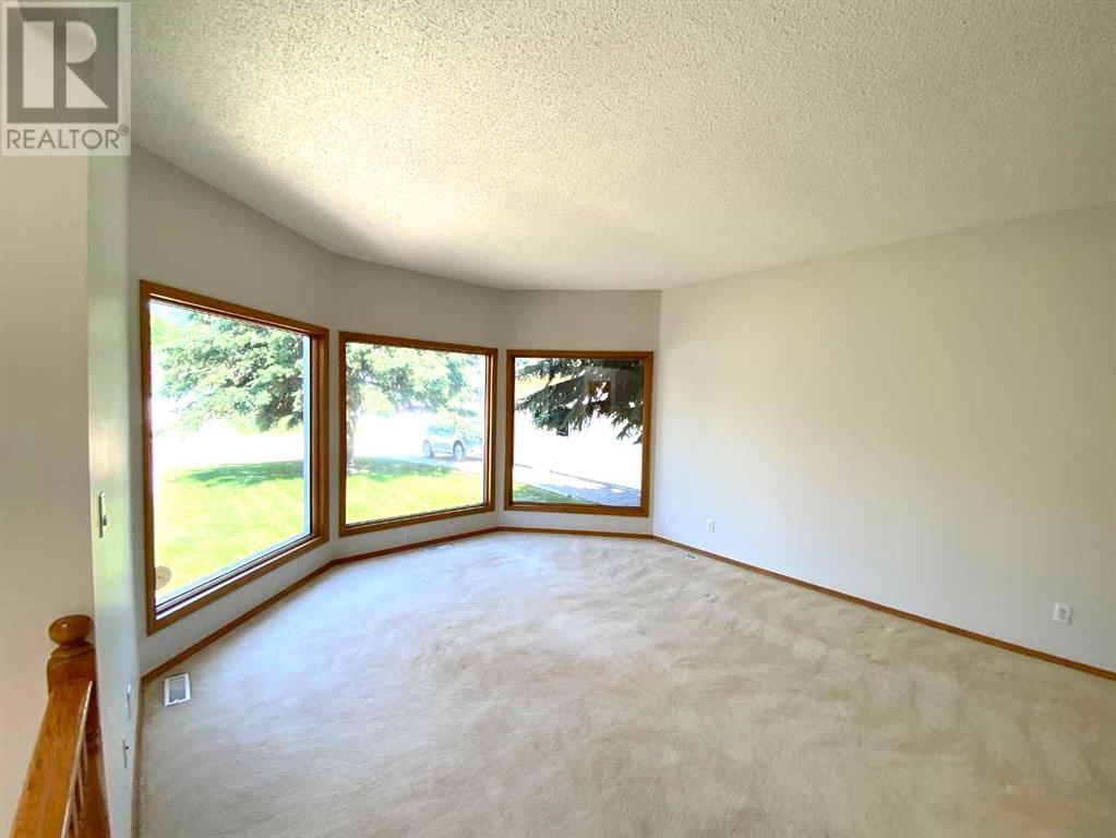 7 Fairview Close E, Brooks, Alberta  T1R 0N7 - Photo 7 - A2230007