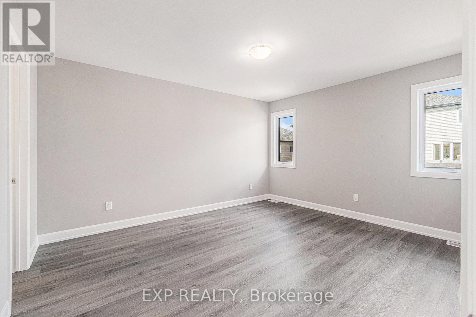 1214 Montblanc Crescent, Russell, Ontario  K0A 1W0 - Photo 11 - X12208126