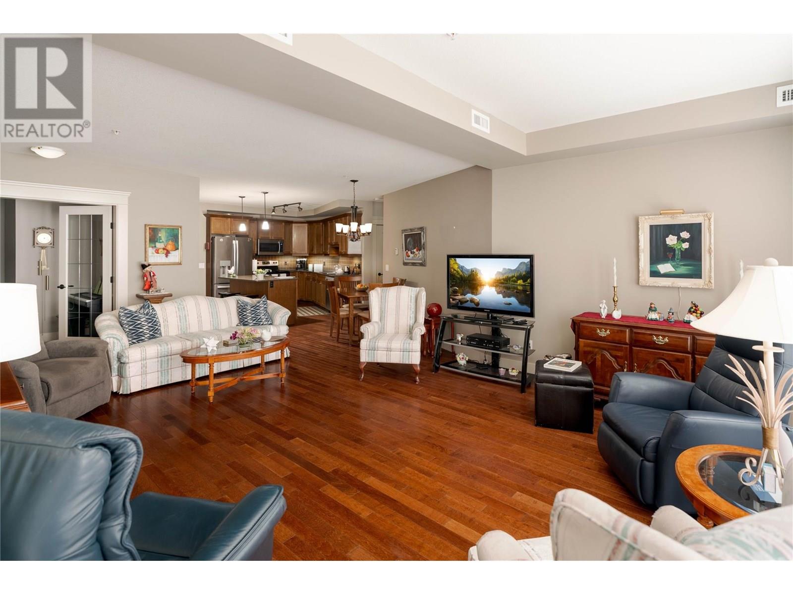 2070 Boucherie Road Unit# 519, West Kelowna, British Columbia  V4T 3K9 - Photo 7 - 10338596