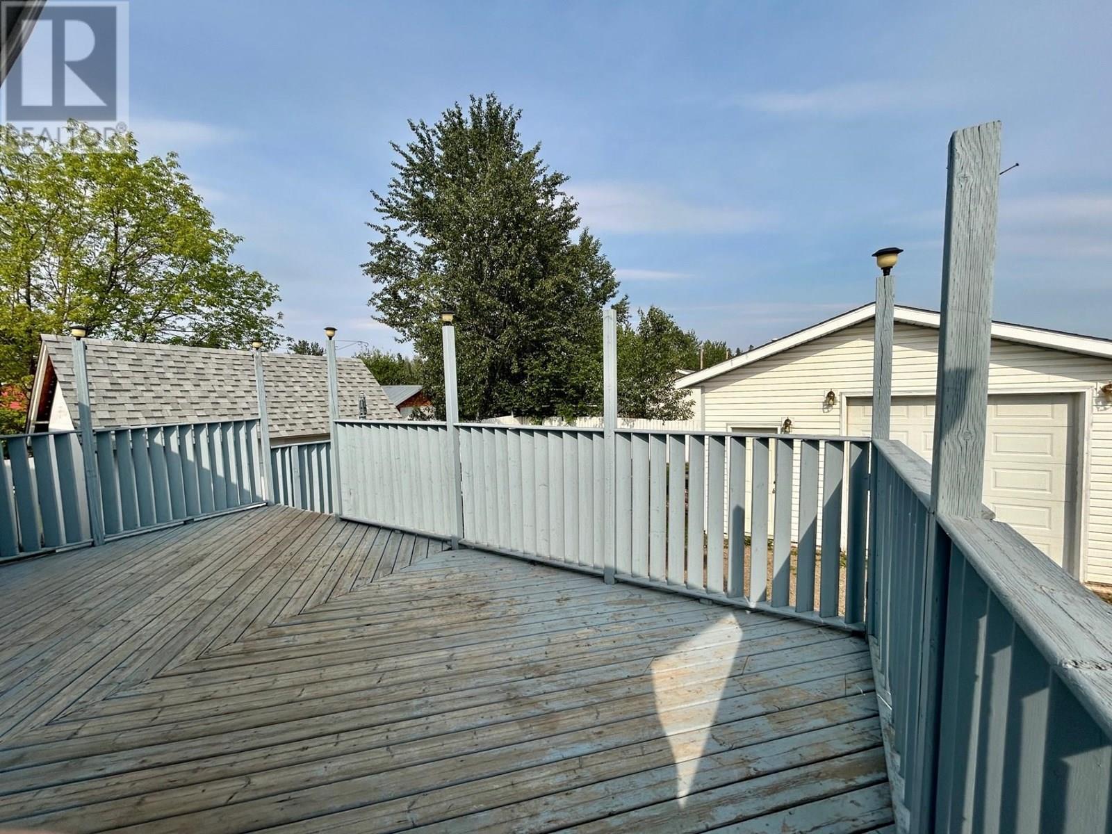 5212 Aspen Crescent, Fort Nelson, British Columbia  V0C 1R0 - Photo 25 - R3014261