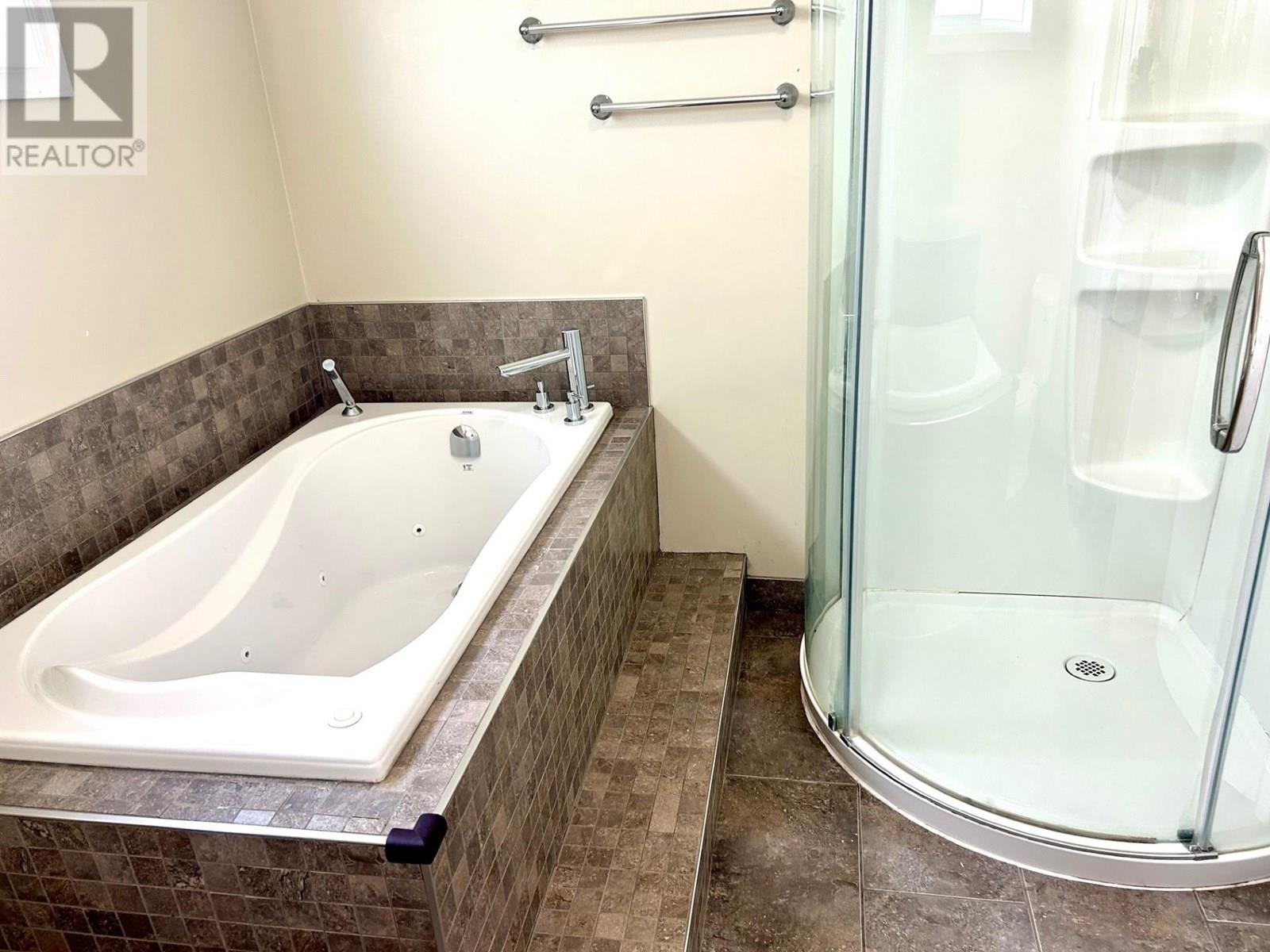 5212 Aspen Crescent, Fort Nelson, British Columbia  V0C 1R0 - Photo 14 - R3014261