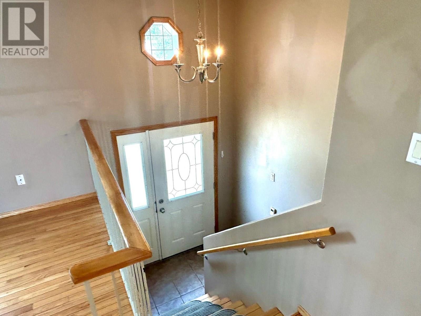 5212 Aspen Crescent, Fort Nelson, British Columbia  V0C 1R0 - Photo 11 - R3014261