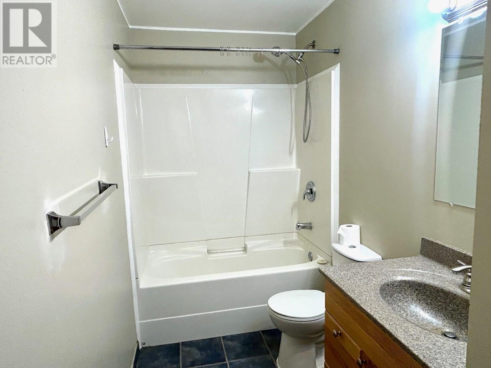 5212 Aspen Crescent, Fort Nelson, British Columbia  V0C 1R0 - Photo 10 - R3014261