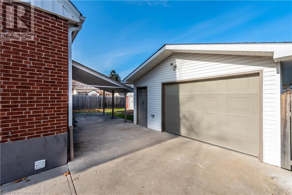 5 Carene Avenue Unit# Lower Suite, Hamilton, Ontario  L8K 3W3 - Photo 18 - 40739954
