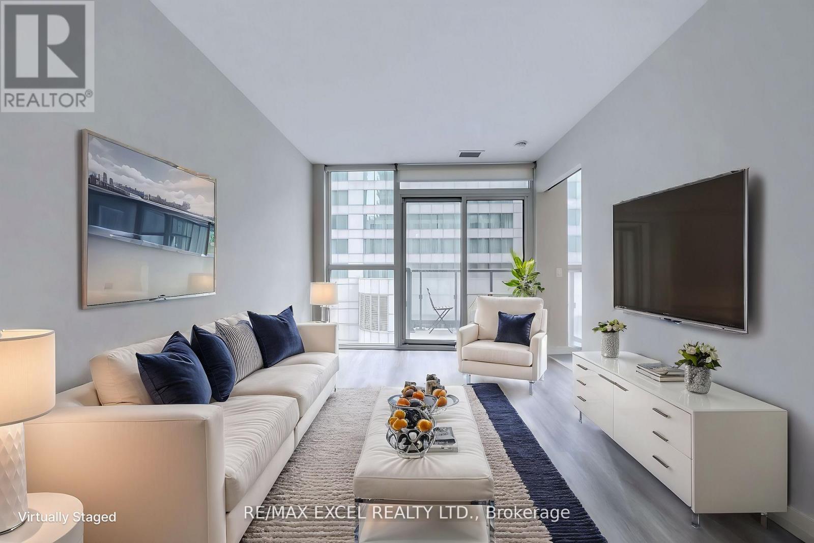 1218 - 87 Peter Street, Toronto, Ontario  M5V 0P1 - Photo 2 - C12213033