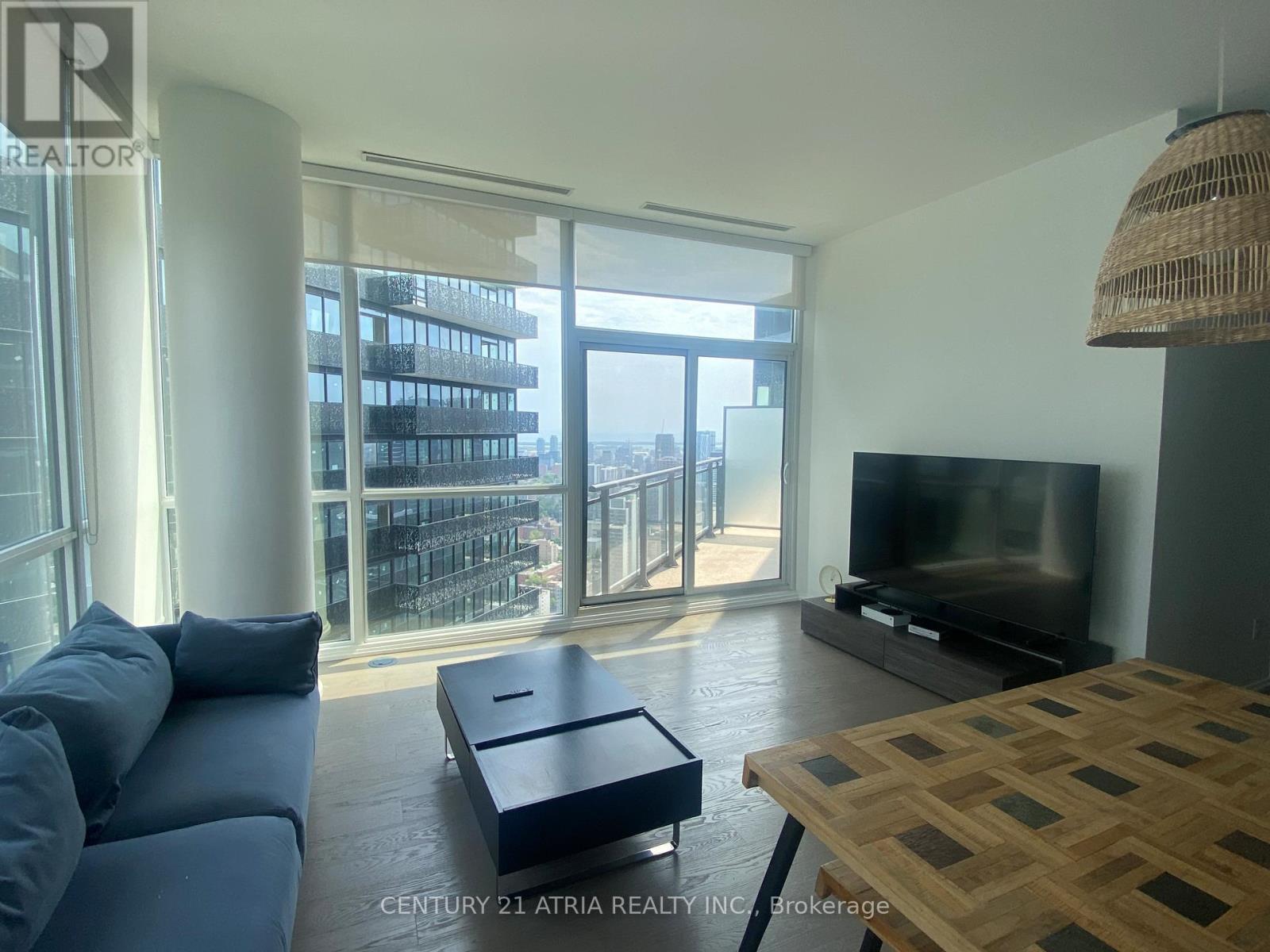 5310 - 45 Charles Street E, Toronto, Ontario  M4Y 0B8 - Photo 2 - C12213041