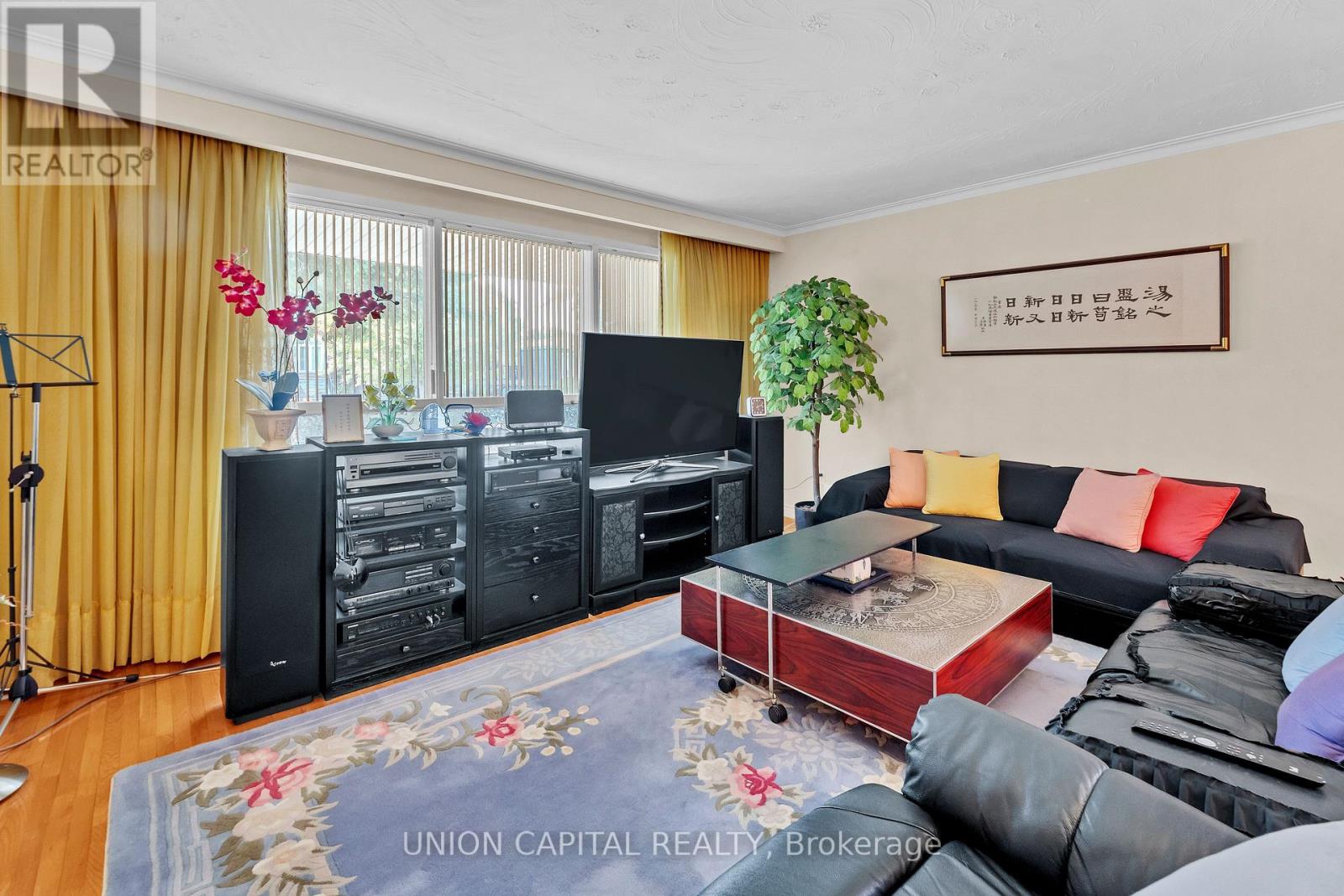 43 Ernest Avenue, Toronto, Ontario  M2J 3T4 - Photo 5 - C12213107