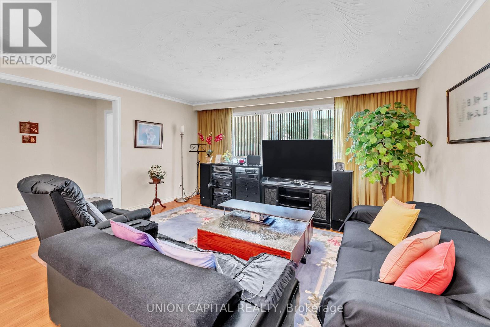 43 Ernest Avenue, Toronto, Ontario  M2J 3T4 - Photo 8 - C12213107