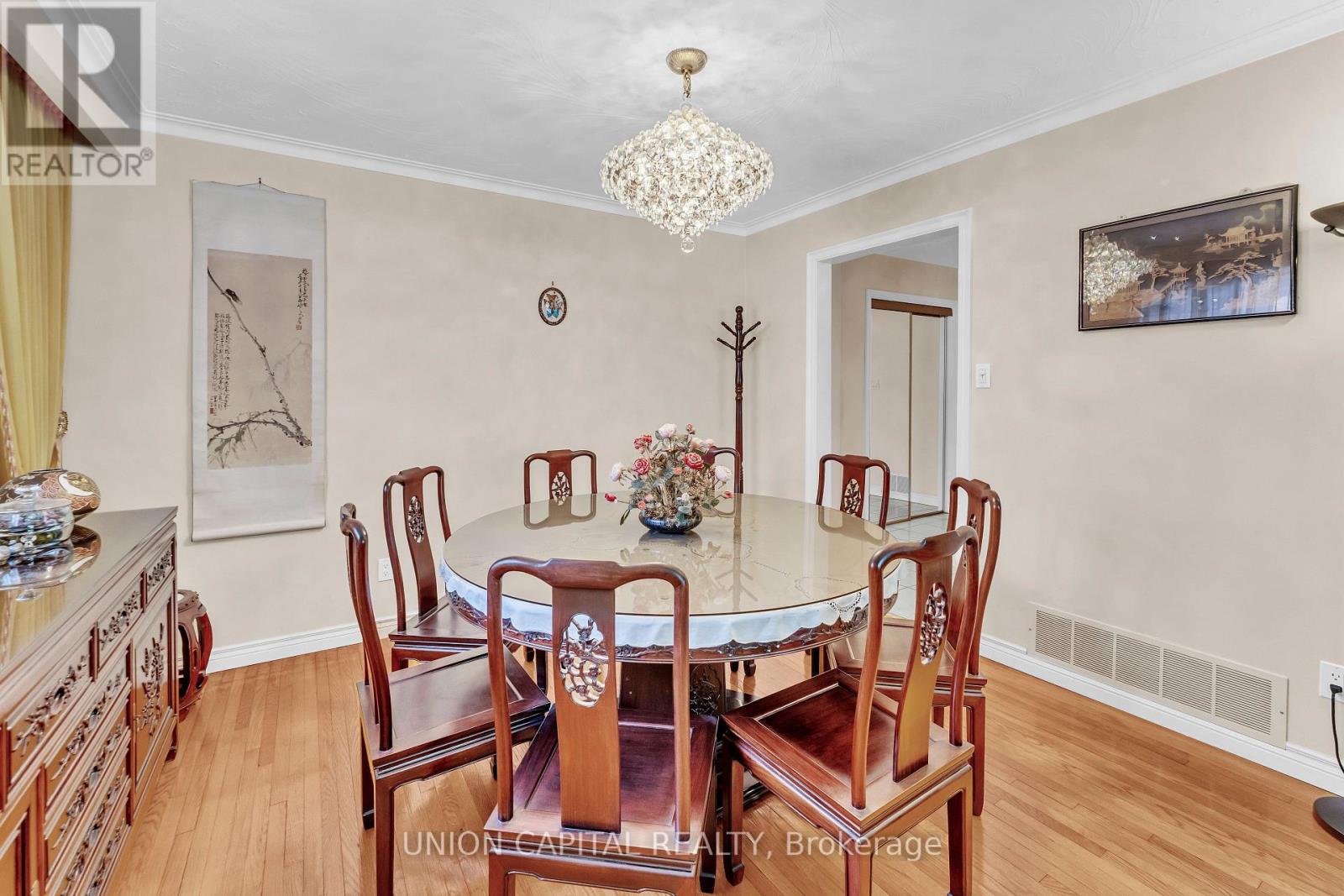 43 Ernest Avenue, Toronto, Ontario  M2J 3T4 - Photo 9 - C12213107