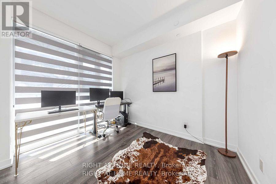 1303 - 20 Edward Street, Toronto, Ontario  M5G 0C5 - Photo 15 - C12213135