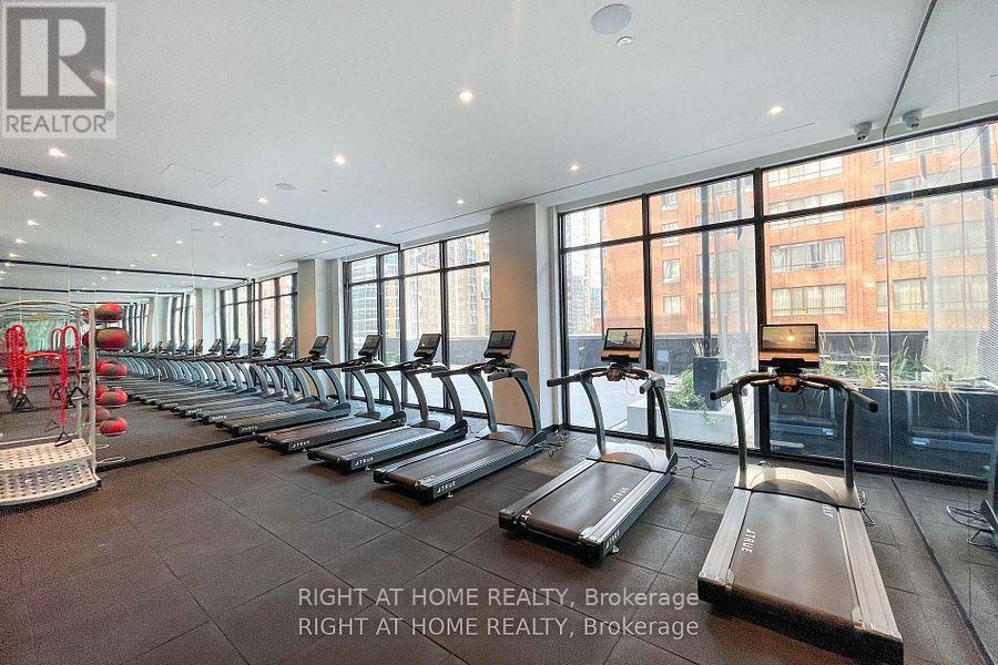 1303 - 20 Edward Street, Toronto, Ontario  M5G 0C5 - Photo 22 - C12213135