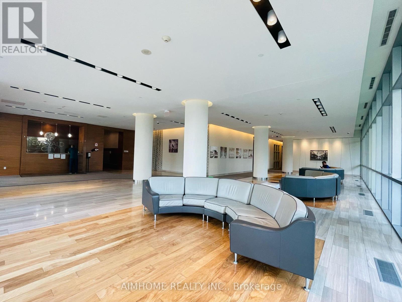 1807 - 66 Forest Manor Road, Toronto, Ontario  M2J 0B7 - Photo 3 - C12213154