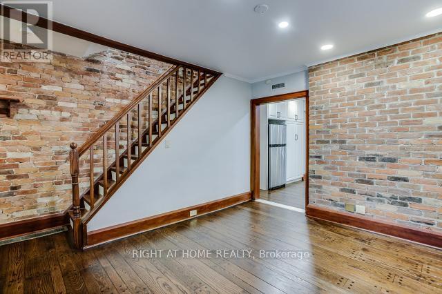 125 Bedford Park Avenue, Toronto, Ontario  M5M 1J2 - Photo 18 - C12213177