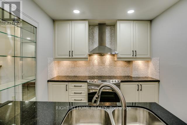 125 Bedford Park Avenue, Toronto, Ontario  M5M 1J2 - Photo 21 - C12213177