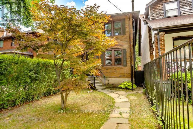 125 Bedford Park Avenue, Toronto, Ontario  M5M 1J2 - Photo 3 - C12213177