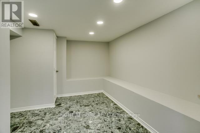 125 Bedford Park Avenue, Toronto, Ontario  M5M 1J2 - Photo 35 - C12213177