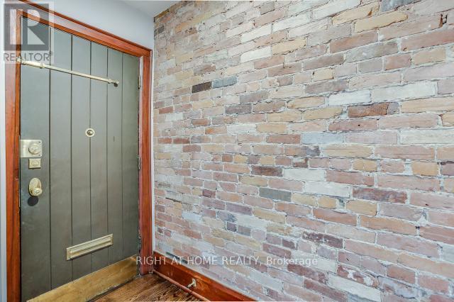 125 Bedford Park Avenue, Toronto, Ontario  M5M 1J2 - Photo 5 - C12213177