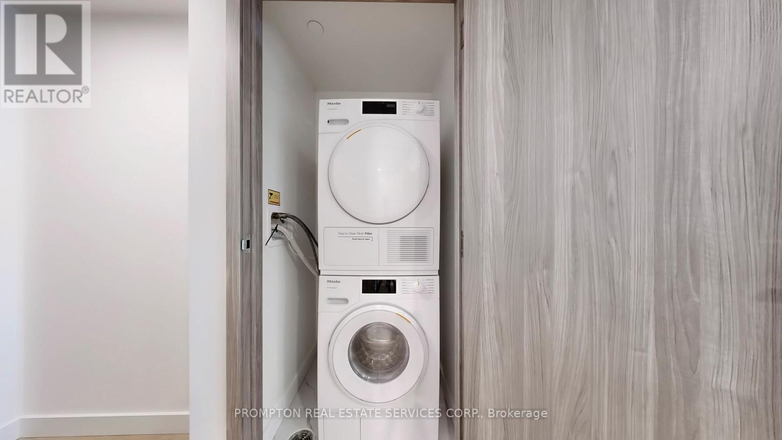 2606 - 3 Concord Cityplace Way, Toronto, Ontario  M5V 0X4 - Photo 15 - C12213189