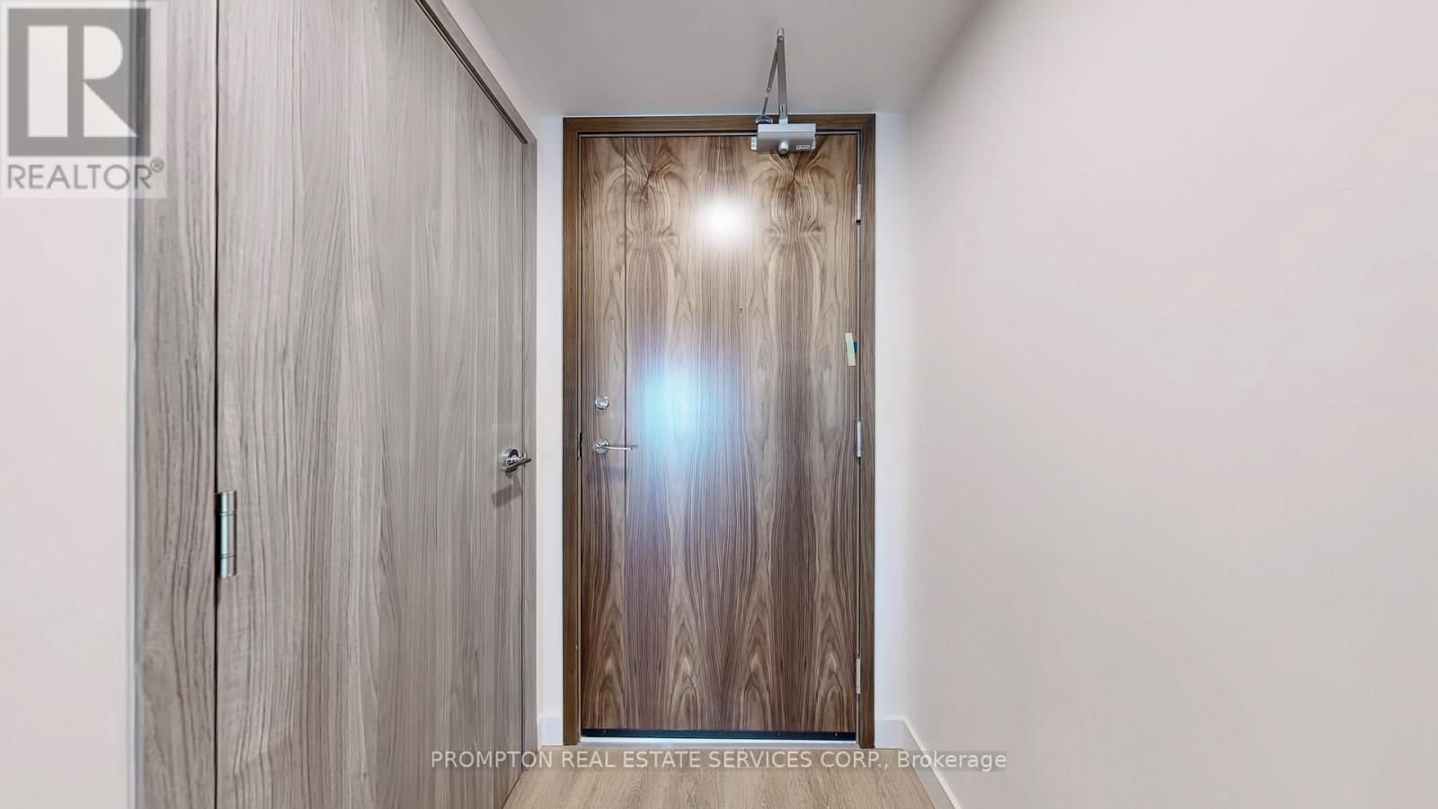 2606 - 3 Concord Cityplace Way, Toronto, Ontario  M5V 0X4 - Photo 16 - C12213189