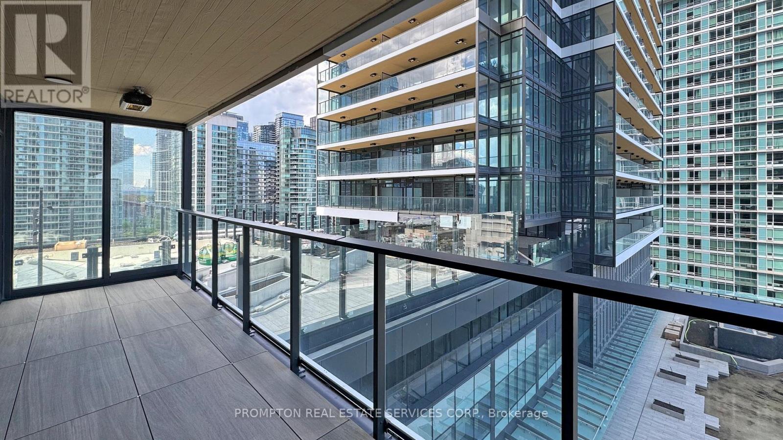 2606 - 3 Concord Cityplace Way, Toronto, Ontario  M5V 0X4 - Photo 19 - C12213189
