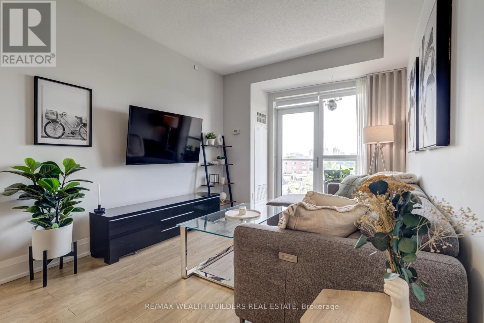 418 - 120 Harrison Garden Boulevard, Toronto, Ontario  M2N 0H1 - Photo 4 - C12213213