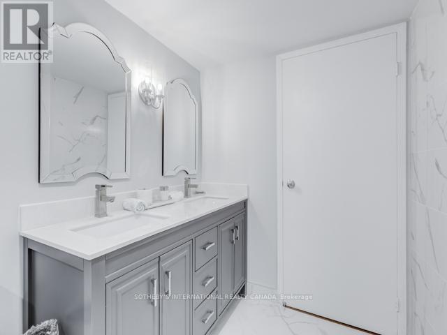 2608 - 10 Yonge Street, Toronto, Ontario  M5E 1R4 - Photo 18 - C12213236