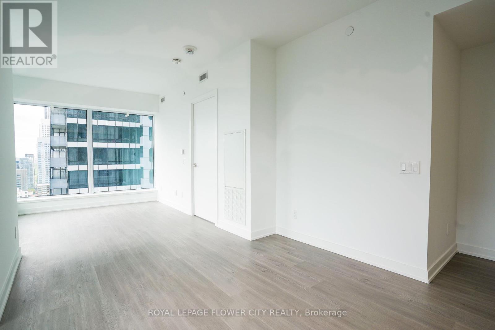 3903 - 8 Wellesley Street W, Toronto, Ontario  M4Y 0J5 - Photo 6 - C12213248