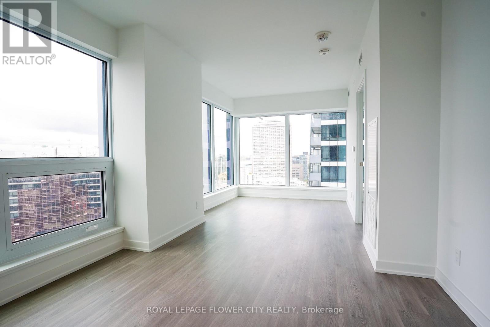3903 - 8 Wellesley Street W, Toronto, Ontario  M4Y 0J5 - Photo 8 - C12213248
